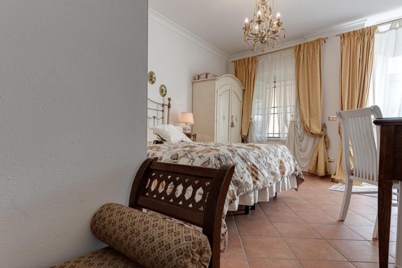 לוקה Villa Del Papa מראה חיצוני תמונה
